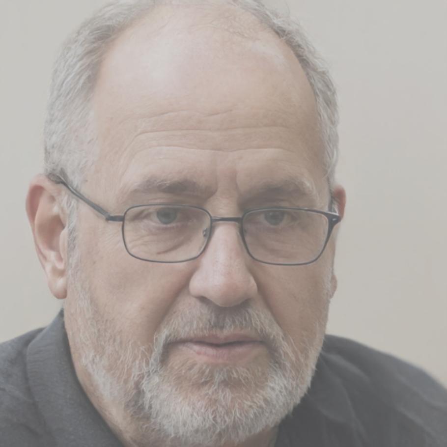Roderick Viñas, Director Fundador